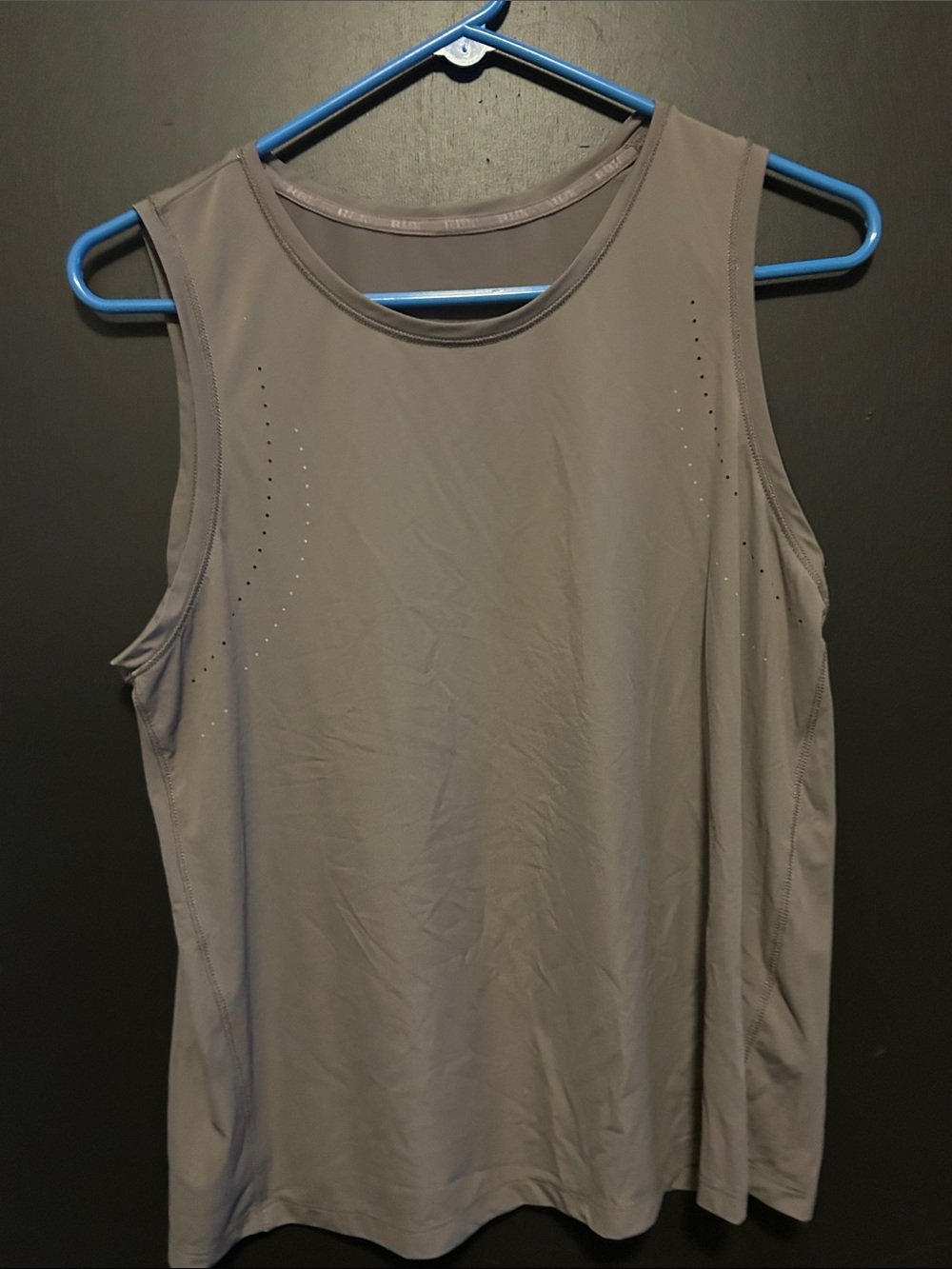 Xhilaration Gray Women's Performance Tank Top
